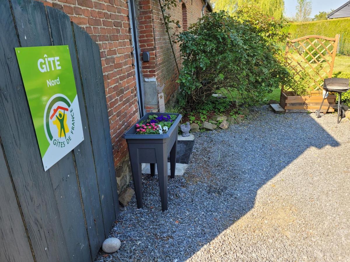 Studio Bienvenue Du Cote De Chez Nous Avec Jardin Privatif Wignehies Екстериор снимка
